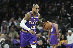 还得竞争上岗！Shams：蒙特-莫里斯一年合同签约步行者