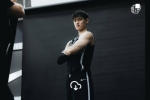 开启新篇章！曾凡博亮相篮网媒体日 拍摄定妆照并转发社媒