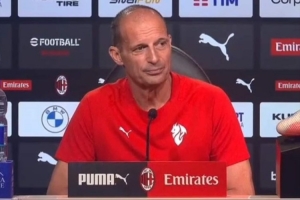 阿莱格里：那不勒斯仍是意甲冠军热门 莱奥已经康复可以上场