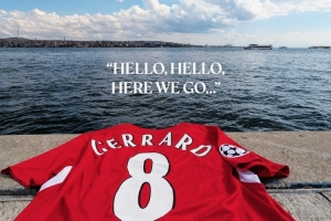 奇迹之夜！利物浦官推晒杰拉德球衣，纪念时隔20年重返伊斯坦布尔