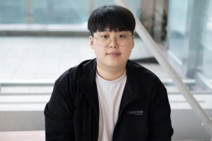 KT辅助Peter更推：想交手FLY的Quad，这是我第一次来机场