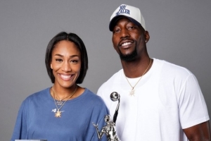 阿德巴约：人们将阿贾与比尔-拉塞尔相提并论 你们就知道她多伟大