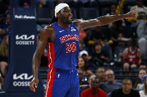 活塞主帅：斯图尔特能让双塔奏效 他表现出色跑动积极拼劲十足