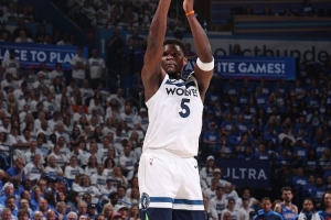 昨天是亚历山大今天是爱德华兹 超级球星总有关键时刻的表现