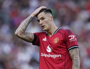 默森：我知道阿莫林喜欢用芒特，但对阵布莱顿更适合高大的舍什科