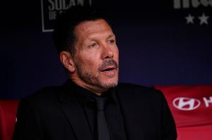 小西蒙尼：老西蒙尼和所有父亲一样，会帮助我并给我建议