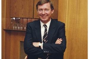 1986年的今天弗格森出任曼联主帅，执教红魔27载斩获38冠