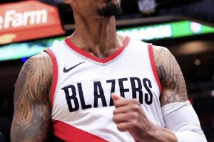 杨毅：利拉德带给人的震撼不亚于库里 但他夹击处理球不如库里