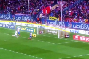 克罗斯凌空世界波！优雅的人偶尔也能很“暴力”！