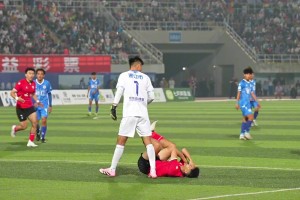 依旧是无法被复制的球员！足球精灵小罗肆意挥洒天赋！