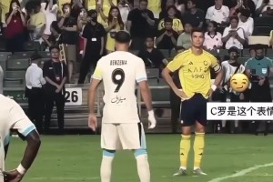 补时连进两球绝平！实拍：亚泰主帅苏亚雷斯赛后激情讲话