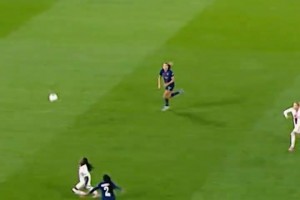 男女有别！施蕾德帽子戏法率里昂女足6比1血洗巴黎女足！