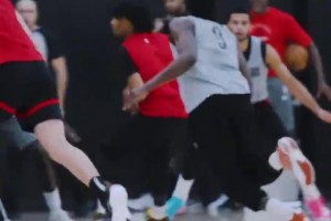 高质量掩护！杨瀚森与夏普打挡拆，后者轻松跳投命中