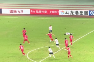 重温金玟哉对于大宝争议言论：我们的后卫前锋出身，防守理解不足