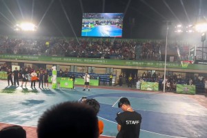 没想到勇士公开训练课 竟然吸引了这么多勇蜜到现场观看！