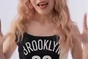 看到这样的拉拉队，身体应该会很快恢复健康吧