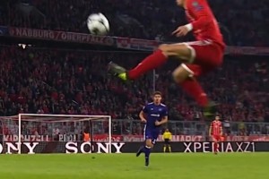 人类满级停球瞬间！拜仁：你知道的，J罗也是罗！