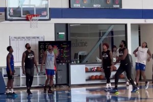 恩比德再不上场打球，人们都快忘了他还是一位MVP了！