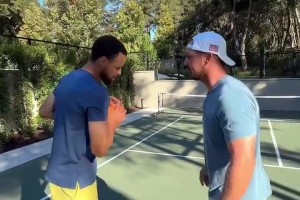 这就完了？普通人和库里单挑，真是毫无体验感的一件事