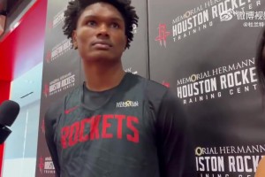 在NBA最后一季？威少这小表情不想承认又没办法：对头