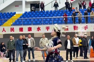 快来看表妹投篮了！黔南“村BA”总决赛后惊艳一幕！