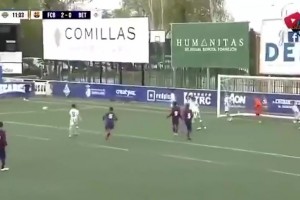 国外博主调侃：巴萨官方已经和这位青训终止了合同