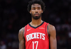 伊森沮丧甩手仍遭炮轰：火箭未续约是对的该打包交易生涯最差一战