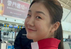陈梦随山东队出征！扎马尾辫好美，背书包少女感十足，笑容治愈